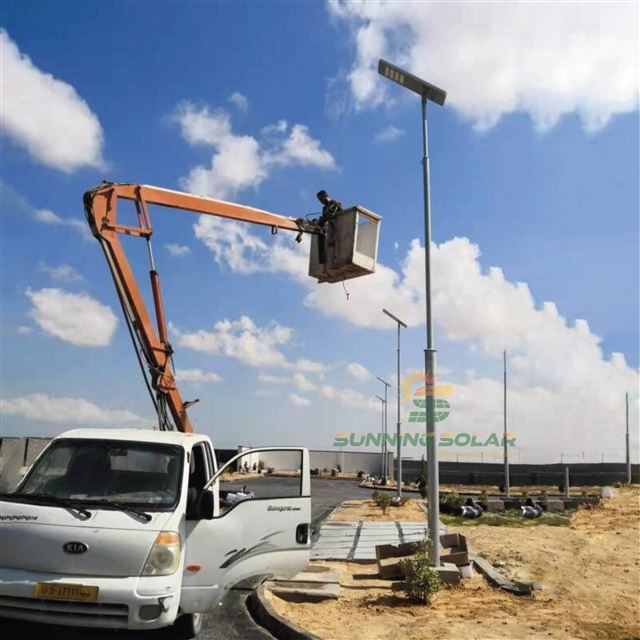 Cột thép năng lượng mặt trời S618